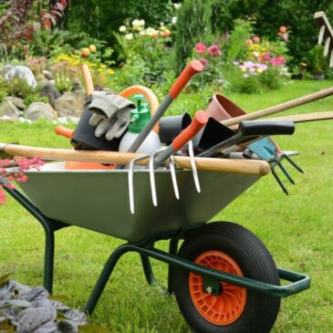Vous jardinez? Prenez des outils Garant!