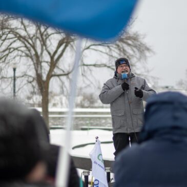 Des manifestations à travers le Québec contre la privatisation de l’électricité